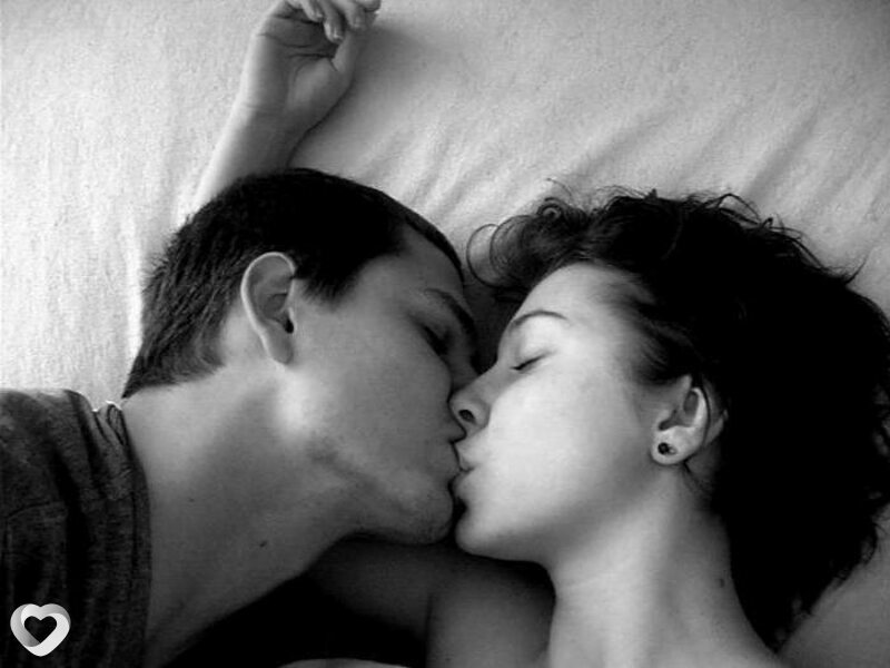 Опытная страстная. Красивый поцелуй. Нежный поцелуй. Поцелуй фото. Поцелуй картинки красивые.