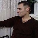 Al, 44 года