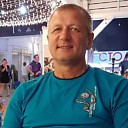 Виктор, 61 год