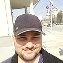 Алан Делонов, 44 года